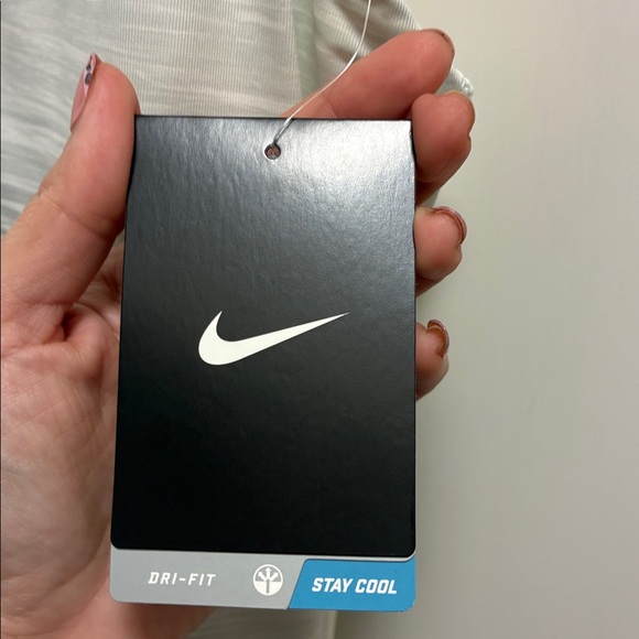 Nike dri fit Gray and white racerback tennis tank NWT - Picture 8 of 14